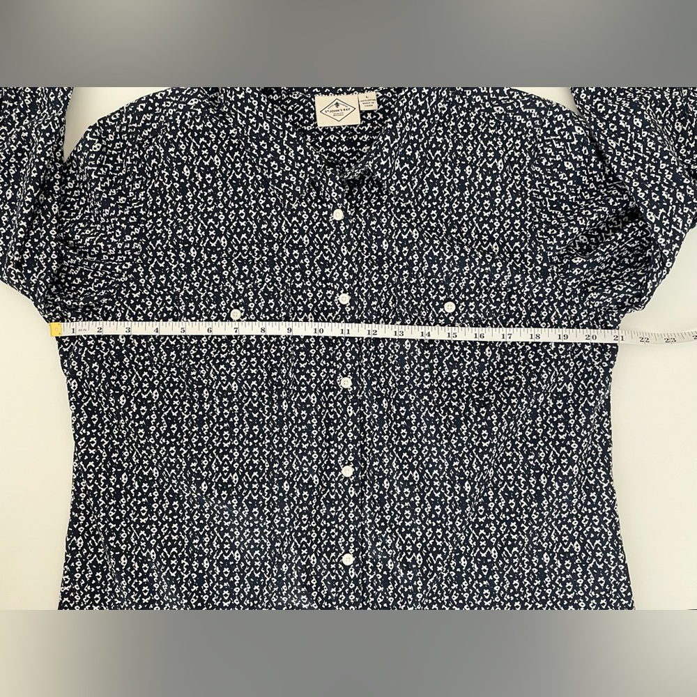 St. John's Bay Navy and White Button-Down Shirt 3/4 Sleeves - Picture 5 of 8